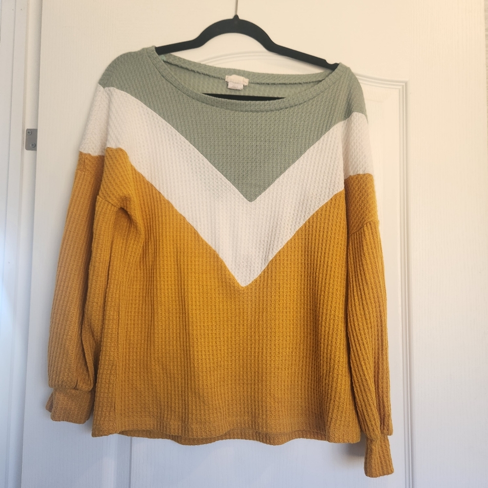 BiBi Crew Neck Shirt Size S EUC